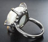 Серебряное кольцо с жемчужиной барокко 39,33 карата и перидотами Серебро 925