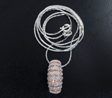 Серебряный кулон с падпараджа сапфирами бриллиантовой огранки и бесцветными топазами + цепочка