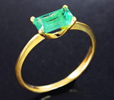 Золотое кольцо с ярким уральским изумрудом 1,03 карата