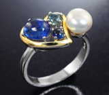 Романтичное серебряное кольцо с синими сапфирами и жемчугом