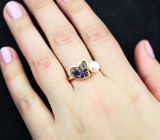 Романтичное серебряное кольцо с синими сапфирами и жемчугом Серебро 925