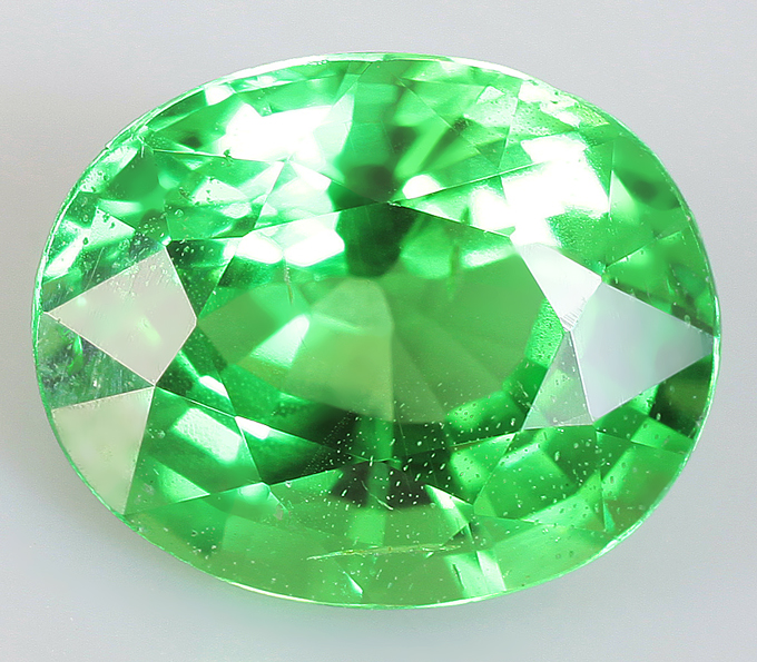 Яркий цаворит 0,98 карата