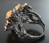 Серебряное кольцо с кристаллическими эфиопскими опалами и диопсидами