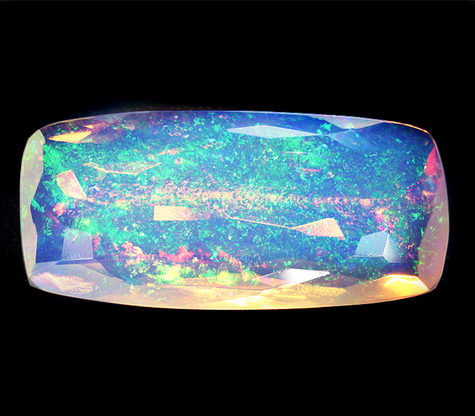 Ограненный эфиопский опал 7,93 карата