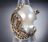 Серебряное кольцо с жемчужиной барокко 29,8 карата и синими сапфирами
