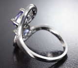Прелестное серебряное кольцо с танзанитами