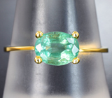 Золотое кольцо с неоново-зеленым замбийским изумрудом 1,28 карата