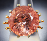 Золотое кольцо с необычными сверкающими включениями крупным морганитом 27,59 карата и бриллиантами Золото