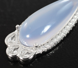 Изысканные серебряные серьги с халцедоном и изумрудами Серебро 925