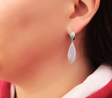 Изысканные серебряные серьги с халцедоном и изумрудами Серебро 925