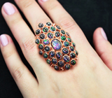 Роскошное крупное серебряное кольцо с кристаллическими черными опалами