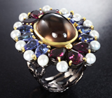 Потрясающее серебряное кольцо с дымчатым кварцем, родолитами, танзанитами и жемчугом Серебро 925