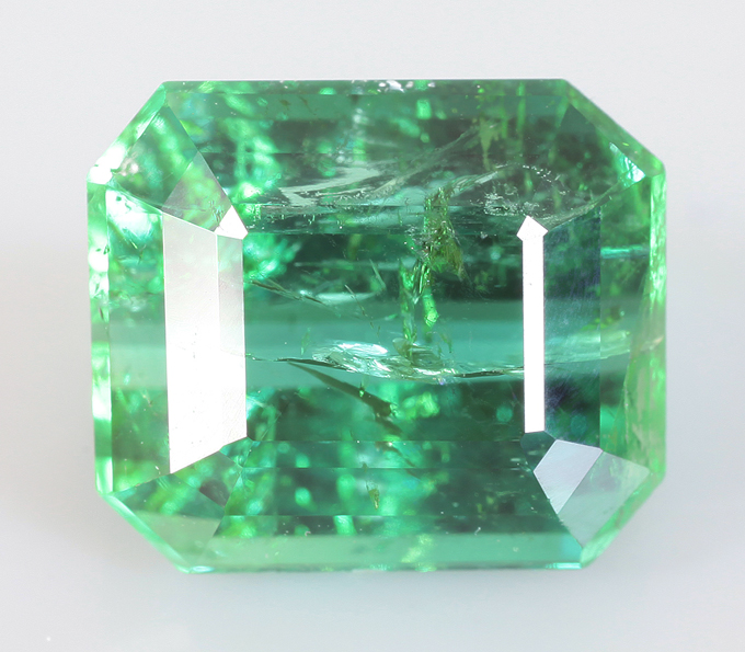 Неоново-зеленый турмалин 3,32 карата