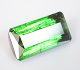Крупный зеленый турмалин 10,58 карата 