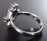 Серебряное кольцо cо звездчатым 2,4 карата и синими сапфирами