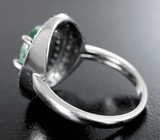 Серебряное кольцо с изумрудом и синими сапфирами бриллиантовой огранки Серебро 925
