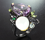Серебряное кольцо с аметистом, жемчужиной, перидотами, голубым топазом и хризопразом Серебро 925