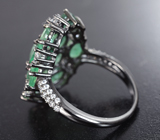 Шикарное серебряное кольцо с изумрудами