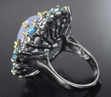 Серебряное кольцо с халцедоном, голубыми топазами и танзанитами Серебро 925