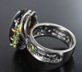 Серебряное кольцо с кристаллическим черным опалом 5,57 карата и цаворитами Серебро 925