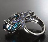 Серебряное кольцо с насыщенно-синим топазом и синими сапфирами Серебро 925