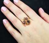Золотое кольцо с гранатами со сменой цвета топовых характеристик 3,92 карата и бриллиантами