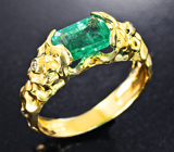 Золотое кольцо с ярким уральским изумрудом высоких характеристик 1,8 карата и бриллиантами Золото