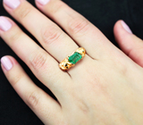 Золотое кольцо с ярким уральским изумрудом высоких характеристик 1,8 карата и бриллиантами