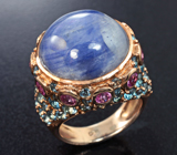 Серебряное кольцо с кабошоном корунда 29,58 карата, розовыми сапфирами и голубыми топазами Серебро 925