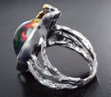 Серебряное кольцо с кристаллическим черным опалом 5,25 карата и цаворитом Серебро 925