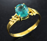 Золотое кольцо с «неоновым» апатитом 1,32 карата