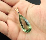 Золотой кулон с крупным фисташково-зеленым празиолитом 23,88 карата и аметистом Золото