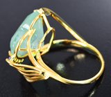 Золотое кольцо с крупным уральским зеленым бериллом редкой огранки 9,21 карата, танзанитами и бриллиантом