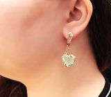 Массивные золотые серьги с крупными уральскими неоново-зелеными бериллами редкой огранки 24,11 карата и бриллиантами Золото