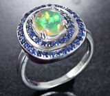 Серебряное кольцо с кристаллическим эфиопским опалом и синими сапфирами бриллиантовой огранки Серебро 925