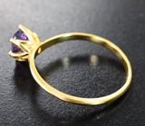 Золотое кольцо с сапфиром редкого цвета 0,88 карата