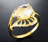 Золотое кольцо с морганитом 2,58 карата и цирконами