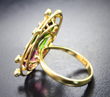Золотое кольцо c ярким контрастным арбузным турмалином 5,73 карата, цаворитами и розовыми сапфирами Золото