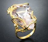 Золотое кольцо с крупным нежно-розовым морганитом 29,44 карата и бриллиантами