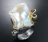 Серебряное кольцо с жемчужиной барокко, родолитом, насыщенно-синим топазом, диопсидом и розовым турмалином