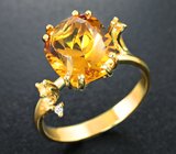 Золотое кольцо с чистейшим золотистым гелиодором авторской огранки 4,5 карата, желтыми сапфирами и бриллиантами Золото