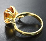 Золотое кольцо с чистейшим золотистым гелиодором авторской огранки 4,5 карата, желтыми сапфирами и бриллиантами Золото