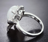 Шикарное серебряное кольцо с лунным камнем  Серебро 925