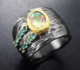 Серебряное кольцо c ограненным эфиопским опалом и «неоновыми» апатитами