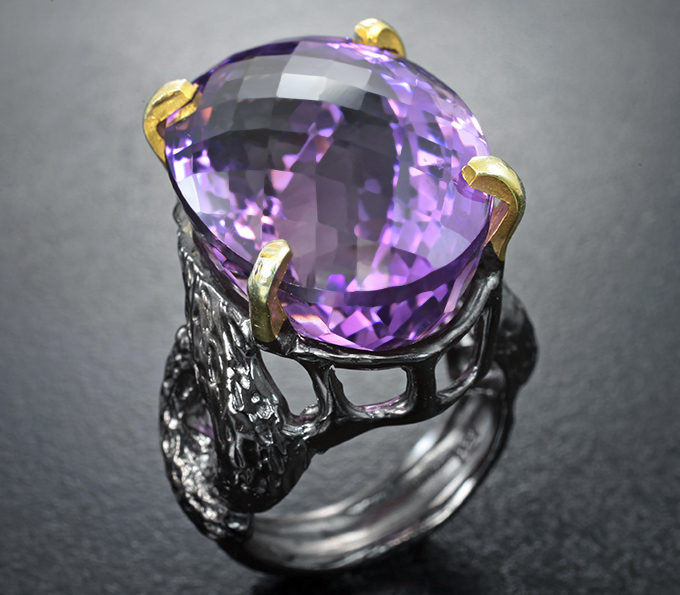 Серебряное кольцо с аметистом 34,19 карата