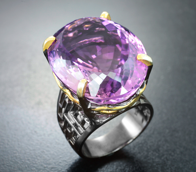 Серебряное кольцо с аметистом 40,58 карата