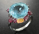 Серебряное кольцо с голубым топазом, рубинами и ограненными эфиопскими опалами