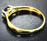 Золотое кольцо с синим сапфиром высокой чистоты 0,55 карата Золото