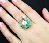 Оригинальное серебряное кольцо с жемчугом, изумрудами и черными шпинелями Серебро 925