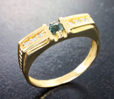 Золотое кольцо с редким насыщенным уральским александритом первой чистоты 0,22 карата и бриллиантами Золото
